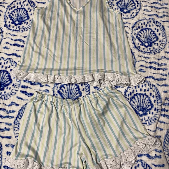 Pajama Set - Picture 1 of 1